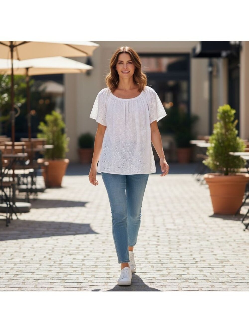 Grand & Greene Women’s White Eyelet Short Sleeve Top Small Cotton Blend